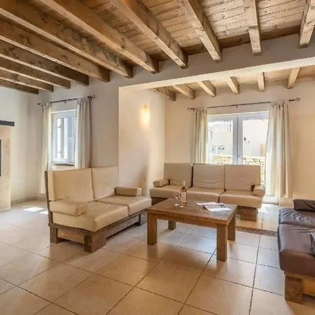 Tolles Ferienhaus In Premantura Holiday home Pula