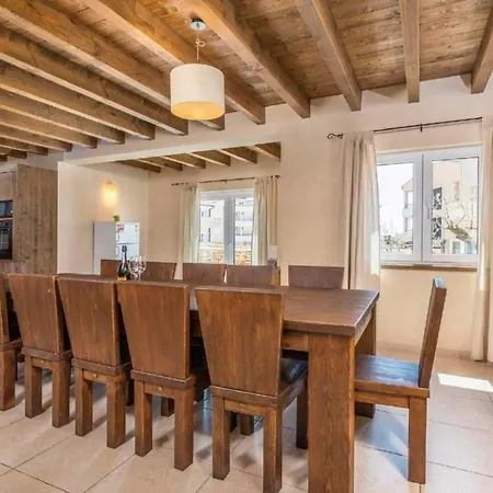 Tolles Ferienhaus In Premantura * Pula